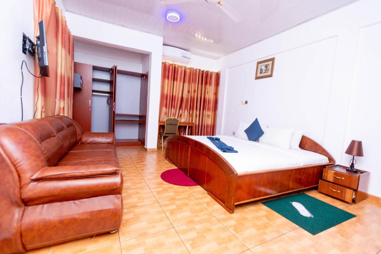 Sky Plus Hotel & Resort Ho Dış mekan fotoğraf