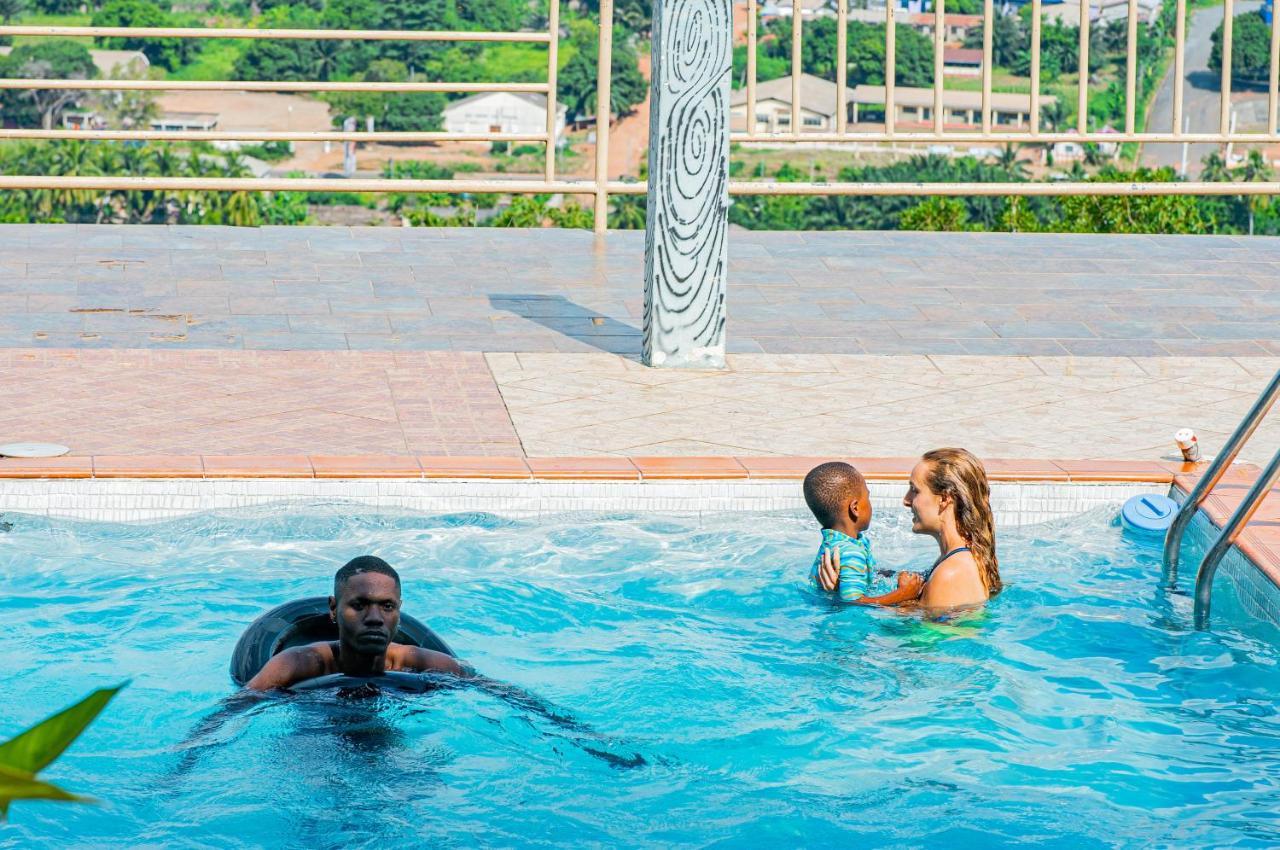 Sky Plus Hotel & Resort Ho Dış mekan fotoğraf