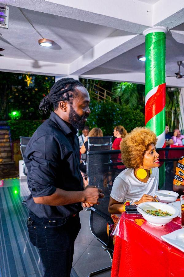 Sky Plus Hotel & Resort Ho Dış mekan fotoğraf