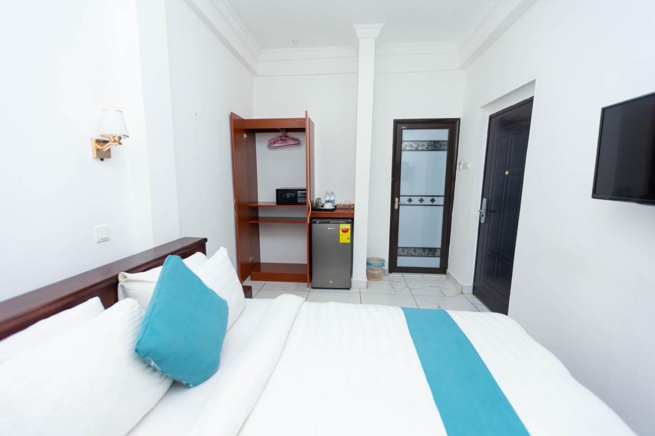 Sky Plus Hotel & Resort Ho Dış mekan fotoğraf