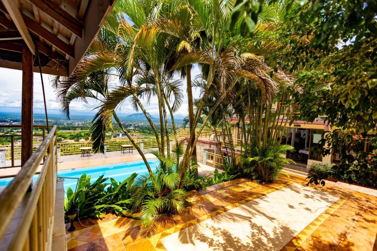 Sky Plus Hotel & Resort Ho Dış mekan fotoğraf
