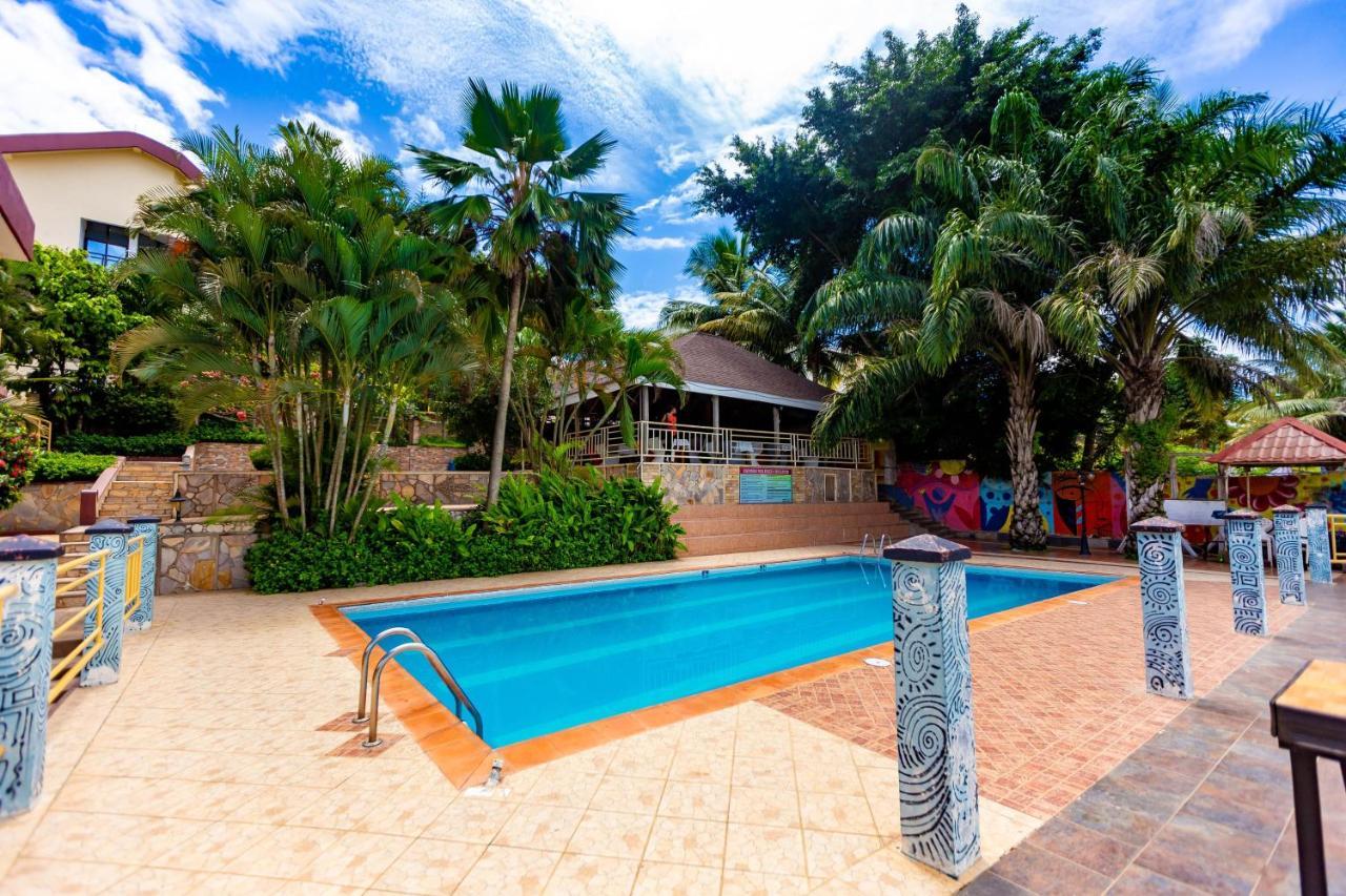 Sky Plus Hotel & Resort Ho Dış mekan fotoğraf
